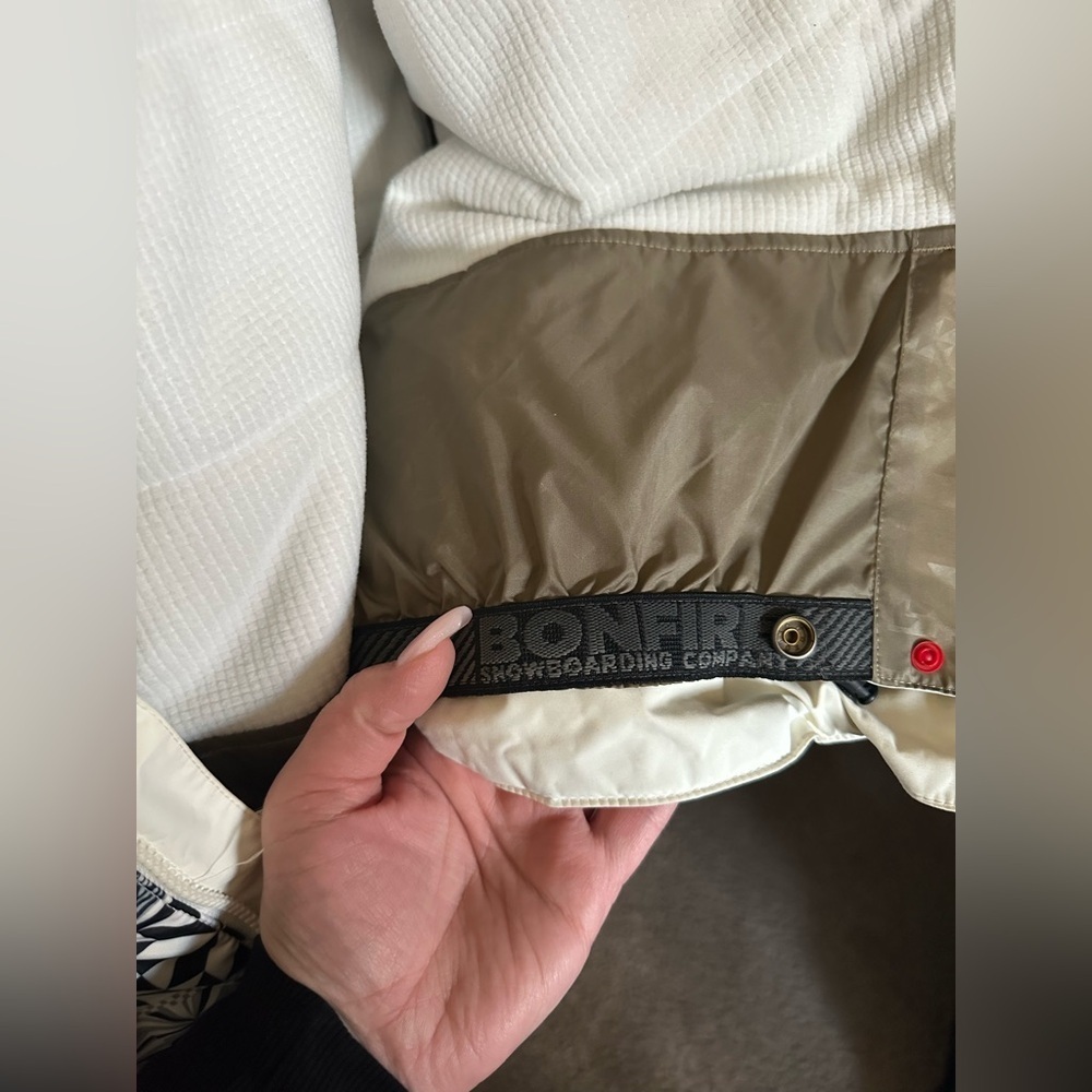 Bonfire Chroma Snowboarding Jacket - Picture 11 of 16